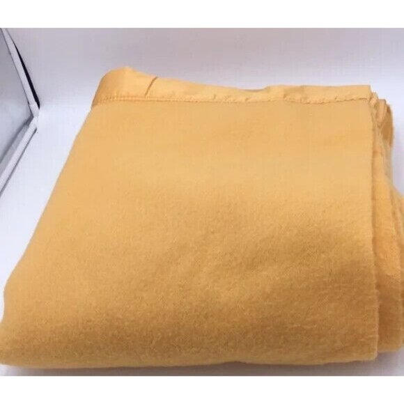 Vintage Pure Virgin Wool Twin Blanket Kenwood Famous Products Ribbon Edging Gold - Picture 1 of 7